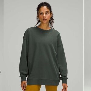 Lululemon Perfectly Oversized Crew in Smoked Spruce